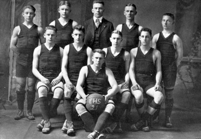 1921 Basketball Team