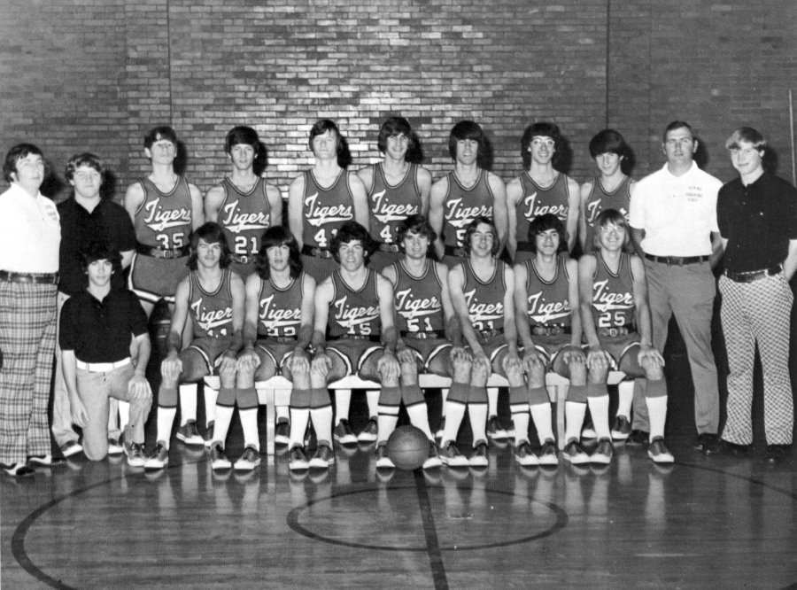 1974 Basketball Team